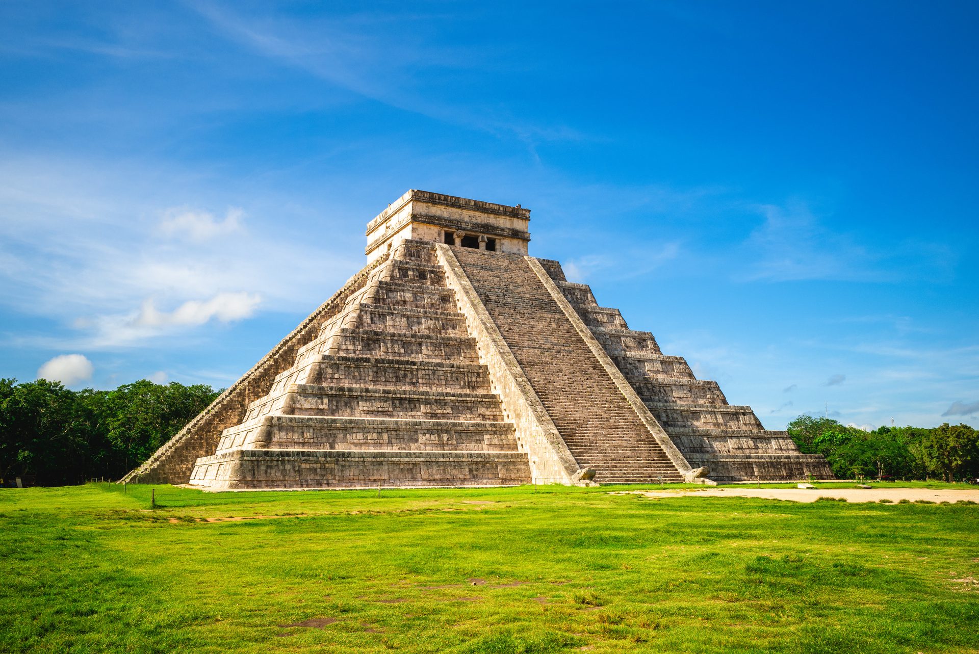 El Castillo, the stepped Maya pyramid at Chichén Itzá